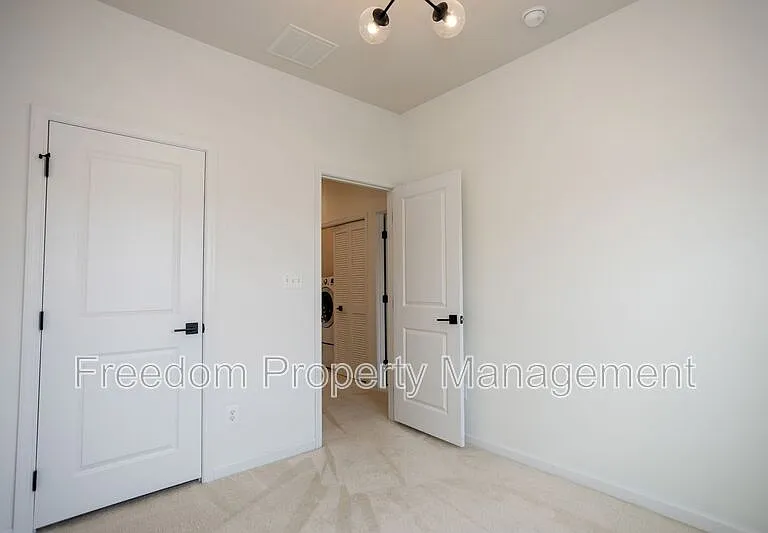 2023 Serviceberry Rd — Photo 37