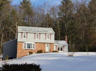 5 Park St, Windham, NH 03087