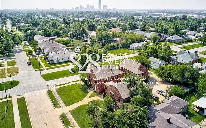 2302 NW 14th St — Photo 4
