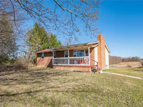 3686 Jones Rd, Diamond, OH 44412