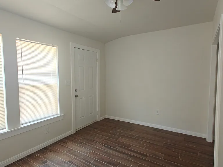 317 Arlington Ct #1 — Photo 6