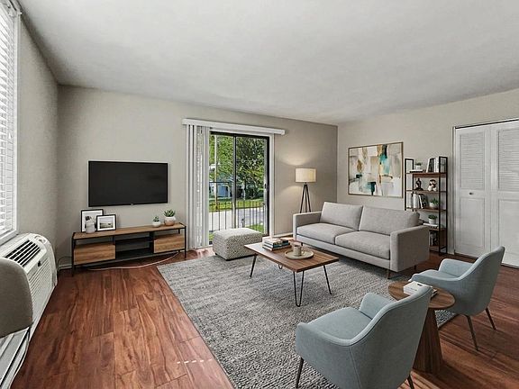 2nd image of 406-408 W Lafayette St #17