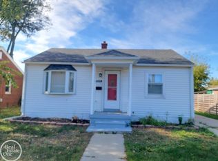 21589 Curie Ave, Warren, MI 48091