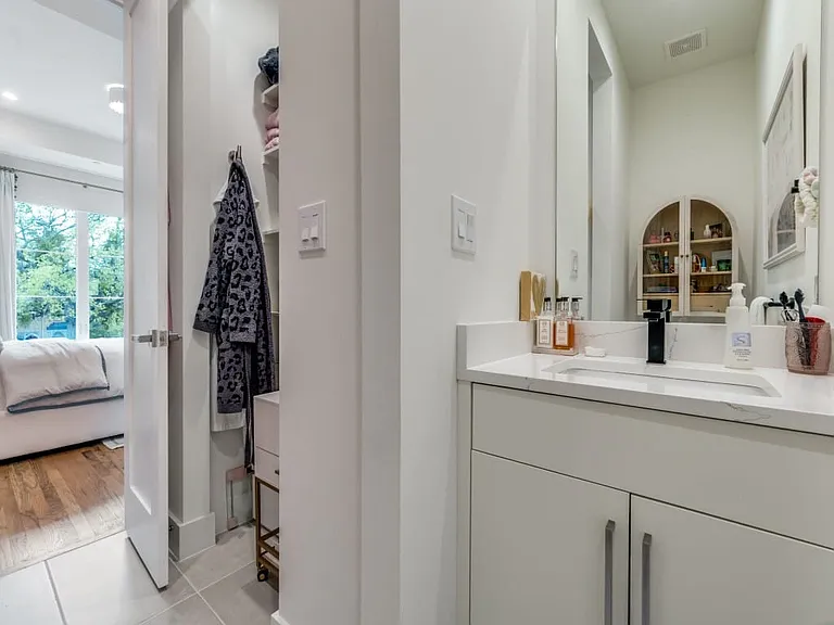 4424 University Blvd — Photo 30