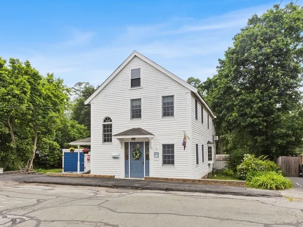 5 Bow St, North Reading, MA 01864