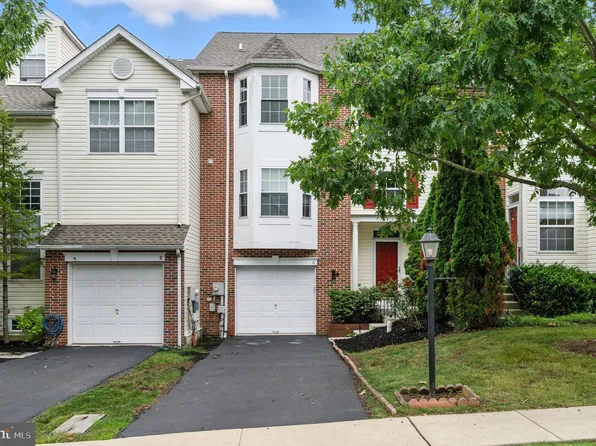 6 Penmore Pl, Collegeville, PA 19426