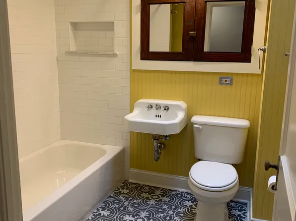 3351 Falls Rd, Baltimore, MD 21211