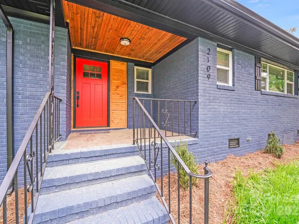 2109 Tarlton Dr, Matthews, NC 28105
