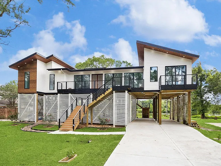 407 Brook Hollow Dr — Photo 3