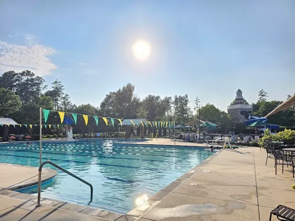 913 Green Alder Ct, Cary, NC 27519