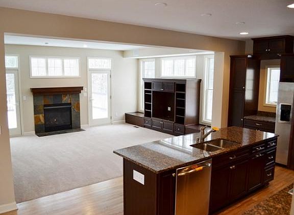 2nd image of 13301 Couchtown Ct