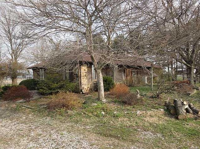 2nd image of 1990 N Meridian Rd