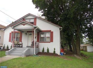 346 N Forklanding Rd, Maple Shade, NJ 08052