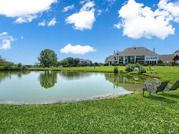 2nd image of 539 Ridge Point Dr