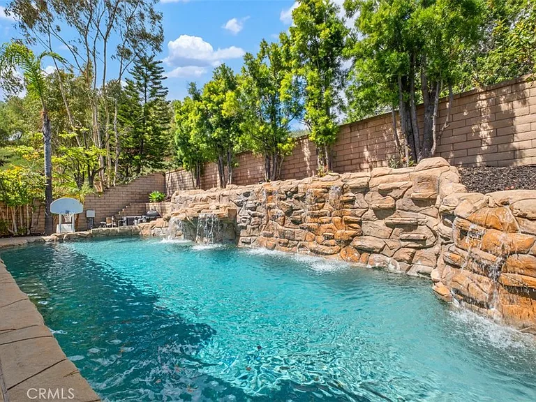 27510 Morro Dr — Photo 13