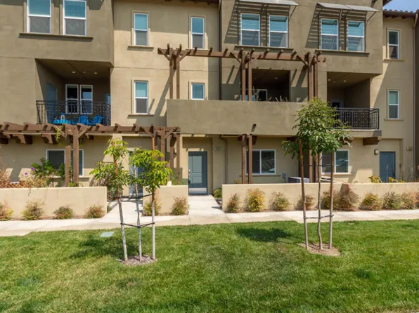 2956 Kaylee Ln, Camarillo, CA 93012