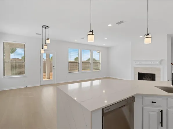21611 Manitou Falls Ln, Katy, TX 77449