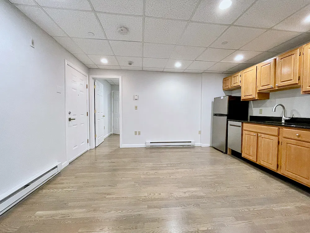 2 bed, 9999 sqft, $3,250 — Photo 3