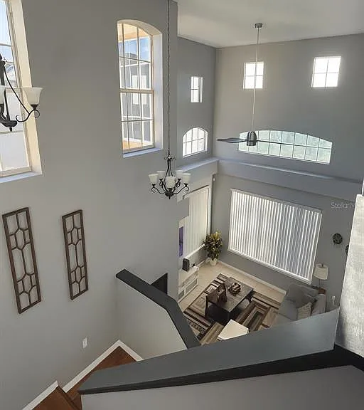 438 Monroe Cir — Photo 6