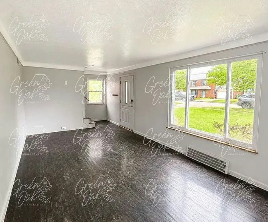 20980 Priday Avenue — Photo 3
