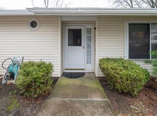 264B Crosse Dr #B, Monroe Township, NJ