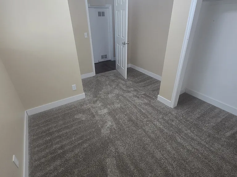 667 E Family Cir — Photo 12