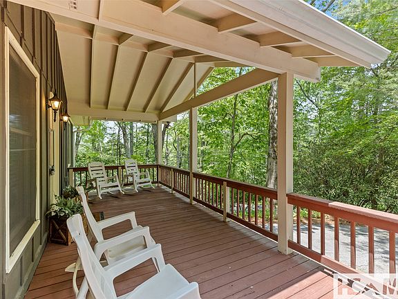 2nd image of 65 Satulah Ridge Road