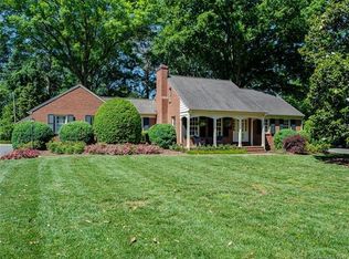 2720 Rothwood Dr, Charlotte, NC 28211