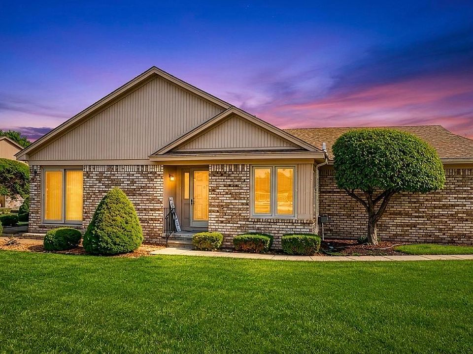 1st image of 41230 Whispering Oaks Dr