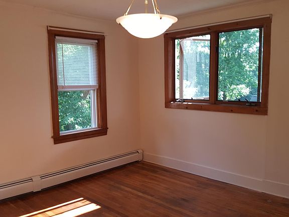 Dinning room windows