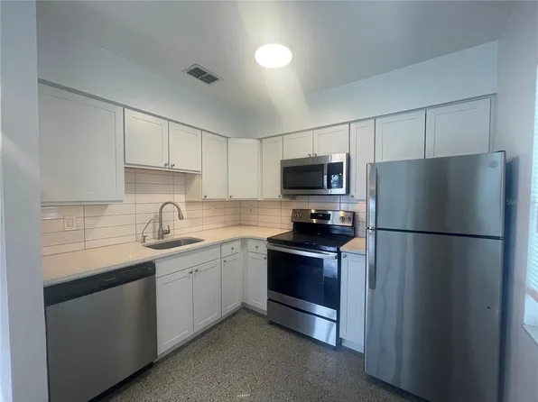 902 S Bruce St APT B, Tampa, FL 33606