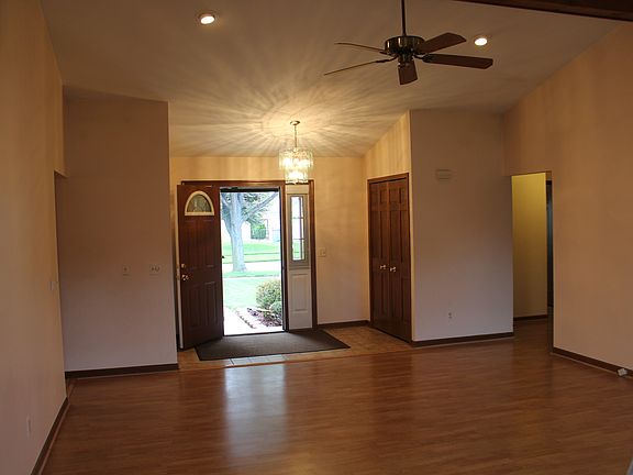 5th image of 40308 Kraft Dr