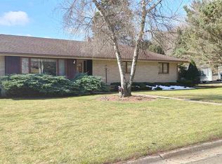 2205 Linden Ave, Janesville, WI 53545