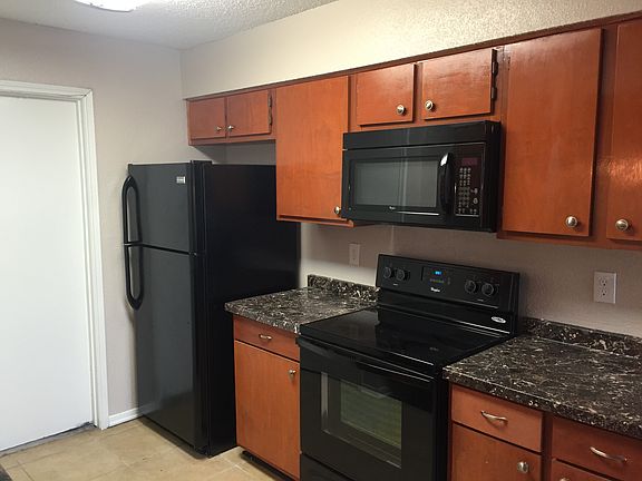 3rd image of 2406 Morewood Dr