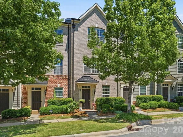 19721 Playwrights Way, Cornelius, NC 28031