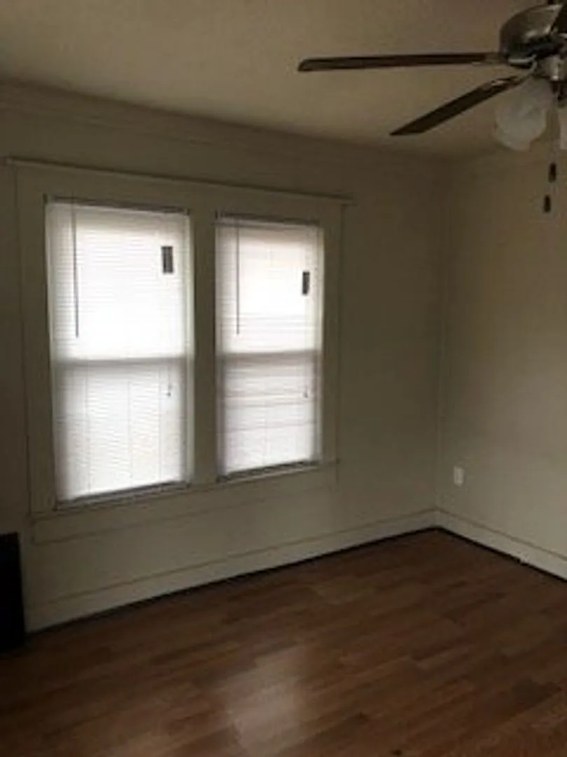Three Bed, One Bath Home — Photo 3
