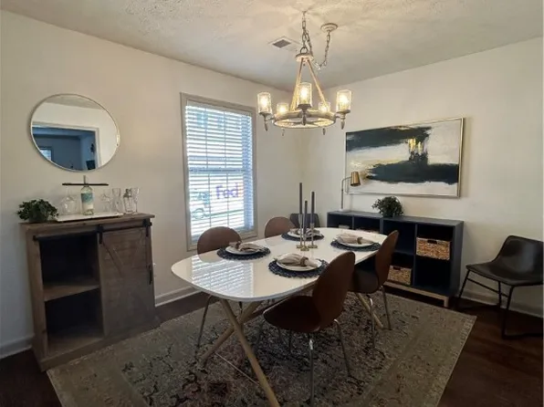 233 W Glenn Ave APT 14, Auburn, AL 36830