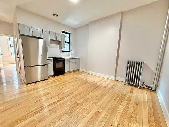 2nd image of 304 Stuyvesant Ave APT D2