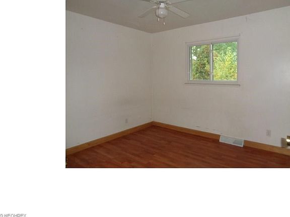 3rd image of 5273 Evelyn Dr