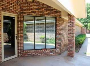 103 Fannin Ave, Levelland, TX 79336