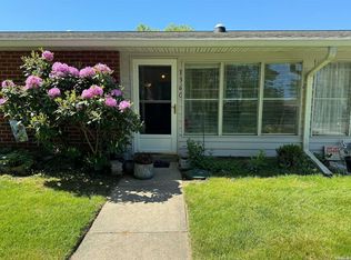 136 Eastbourne Ct UNIT C, Ridge, NY 11961