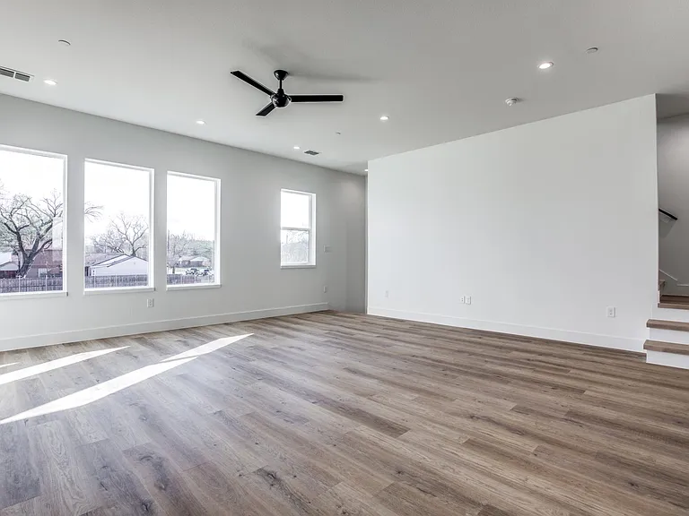 2143 Mail Ave #103 — Photo 12