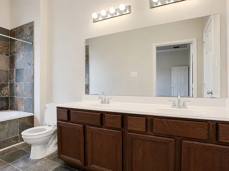 2350 Bermuda Palms Dr — Photo 12
