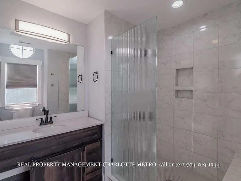 17429 Tuscany Ln — Photo 28