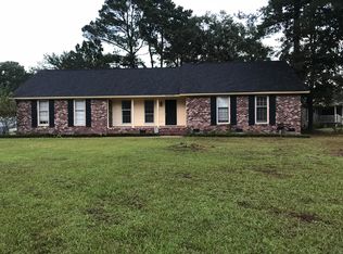 317 Huntsman Dr, Goose Creek, SC 29445