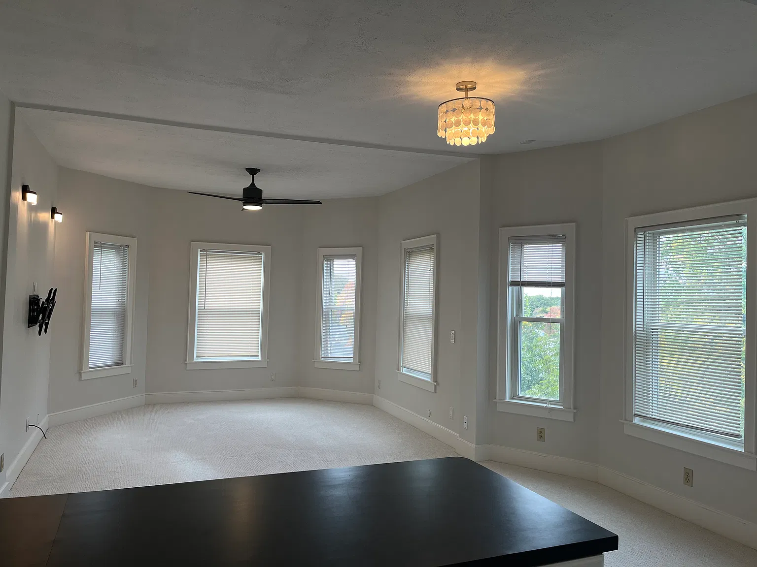 2 Lincoln Ave — Photo 3