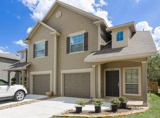 36 Woodland Hills Dr #A, Conroe, TX 77303