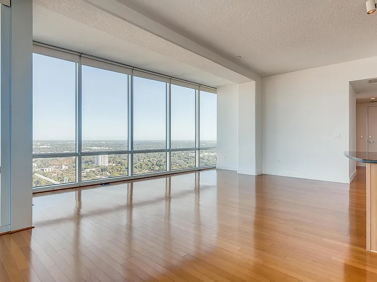 The Vue — Photo 19