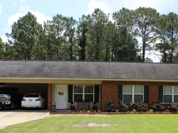 464 Johns Ln SW, Baxley, GA 31513