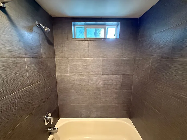 324 - Pelto Properties, LLC — Photo 25